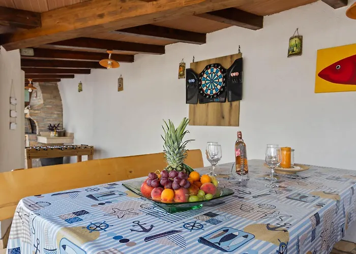Casa Astrid By The Sea In Porec
